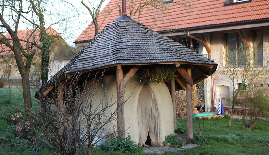 Lehmsauna von aussen